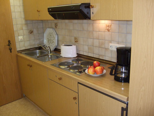 Eine Küche im Gästehaus Wiesengrund